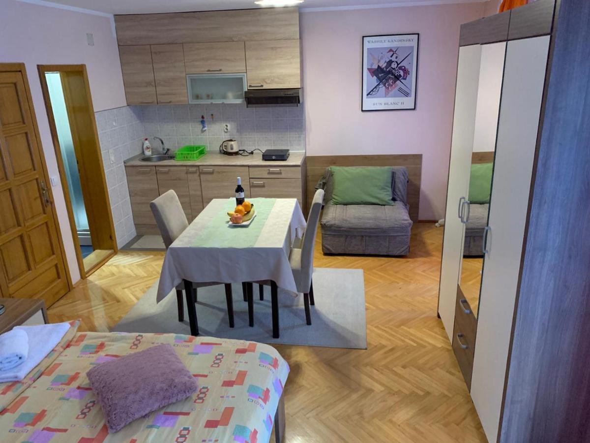 Apartmani Micic Vrnjačka Banja Exterior foto